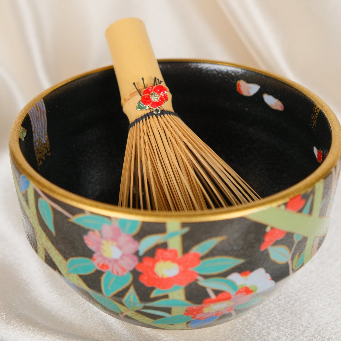Suikaen “Tsubaki” - Matcha Whisk
