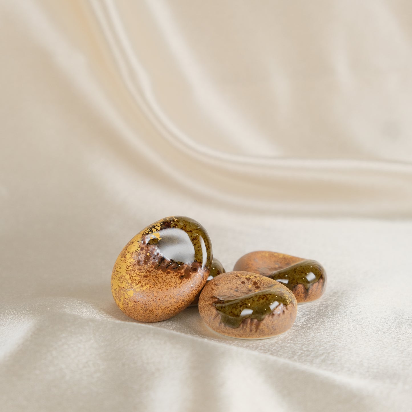 River Stone - Matcha Scoop (Chashaku) Rest