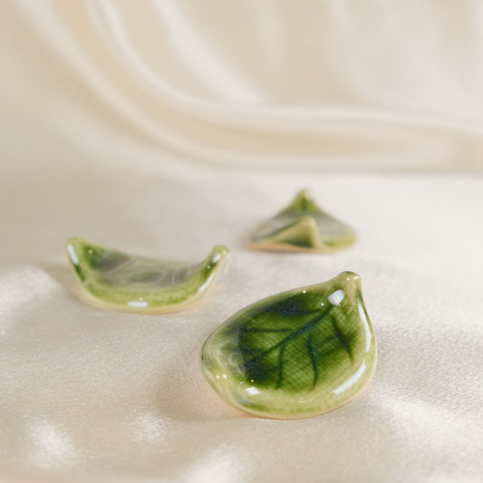 Verdant Leaf - Matcha Scoop (Chashaku) Rest