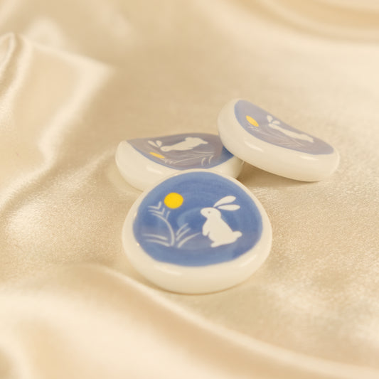 Moon Rabbit - Matcha Scoop (Chashaku) Rest