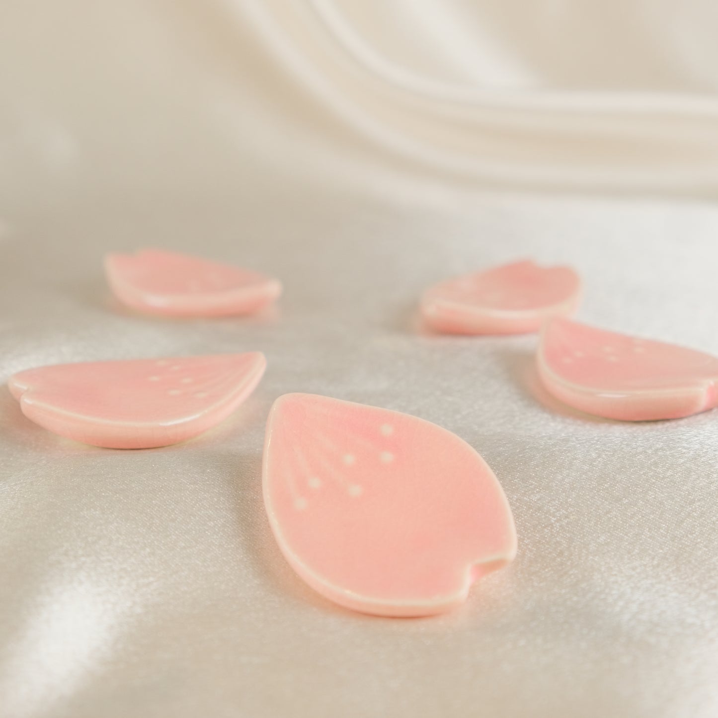 Sakura Petal – Matcha Scoop (Chashaku) Rest