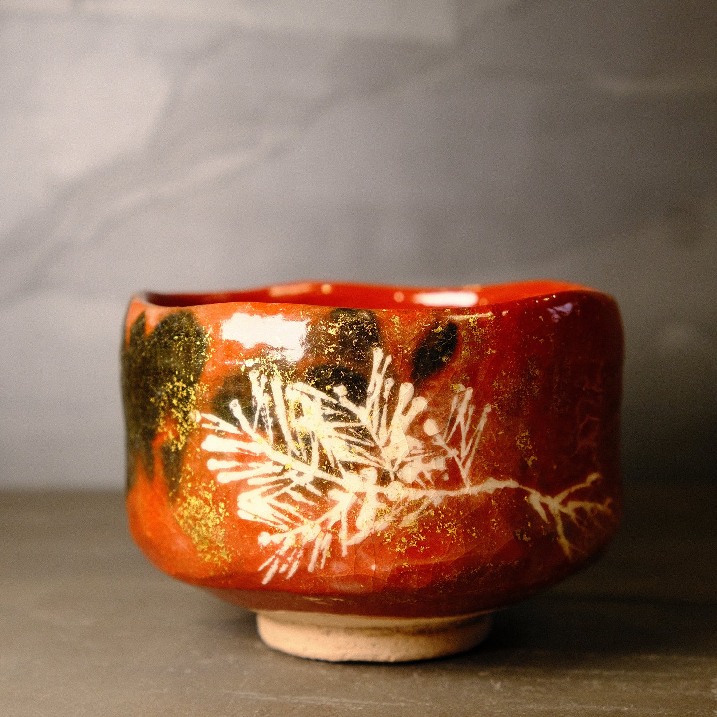 Seedlings - Akaraku Matcha bowl by Kawasaki Waraku - 7th generation